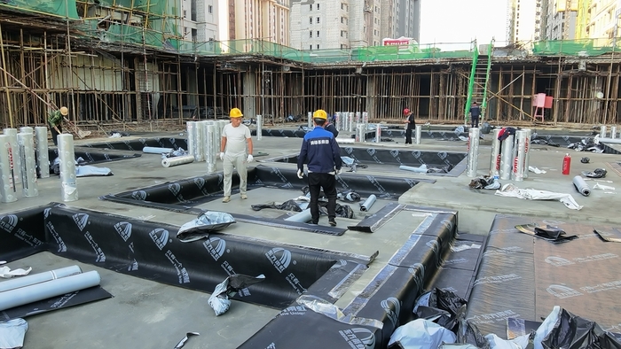 工程建设服务是蔺袁集团工程事业发展的开拓者，主要业务包括工程建设管理服务等。蔺袁润泽是蔺袁集团倾力打造的工程建设服务品牌，蔺袁润泽致力于打造世界一流的工程建设服务品牌企业。

服务领域主要包括土方工程服务、工程施工及防水工程等领域，目前主要涉及业务有：防水工程服务、建筑材料、防水材料、防腐材料、保温材料的采购以及销售、技术服务、防水工程施工、隧道堵漏、地下室堵漏、水池堵漏、电缆沟堵漏、矿井堵漏、